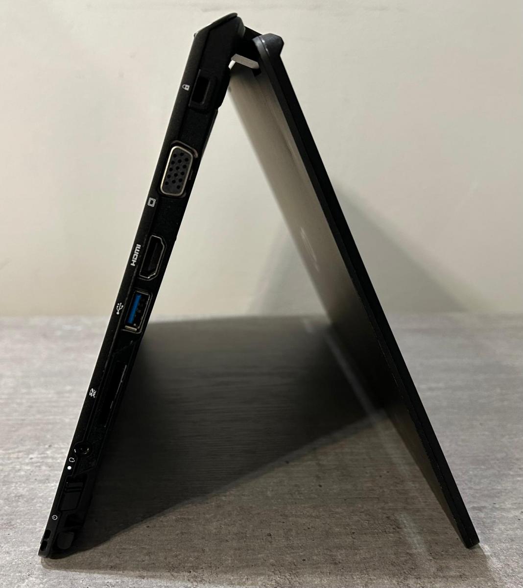 Fujitsu LIFEBOOK U729X 2- in- 1forgathat&oacute;, &eacute;rintőkijelző